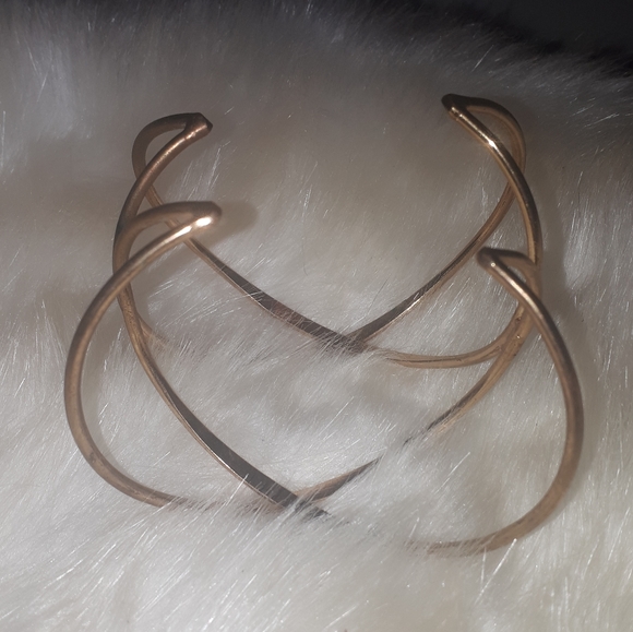 Double crisscross bracelet - Picture 2 of 3